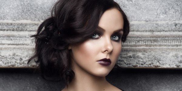 applicare rossetti scuri