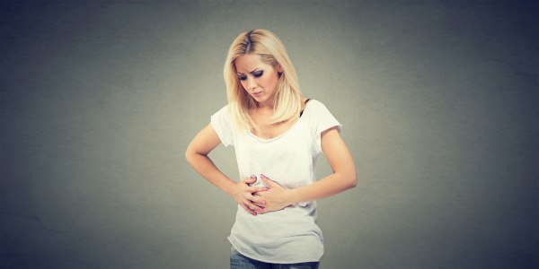 cibi cattive abitudini alleviare sensazione gonfiore