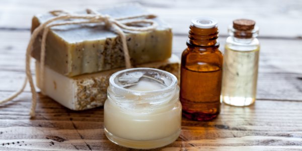 riconoscere cosmetici naturali