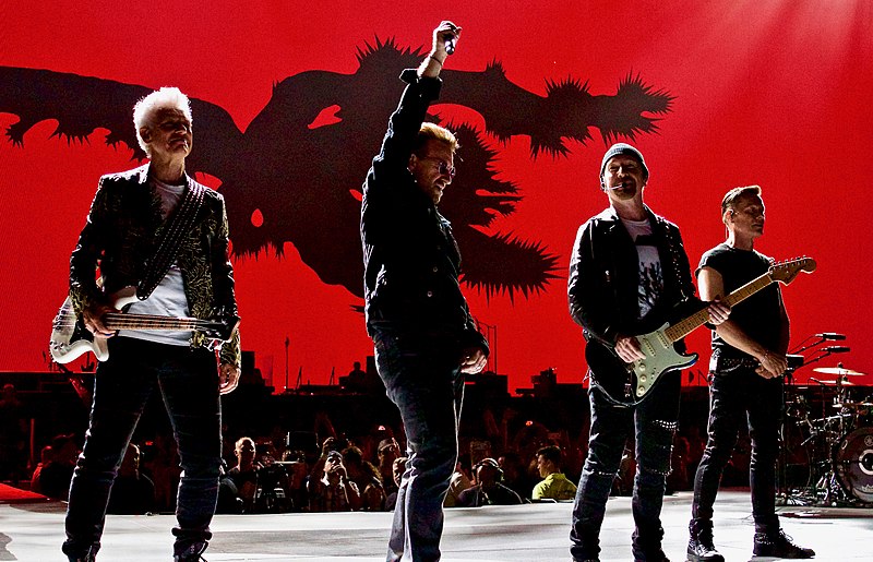 u2 on stage