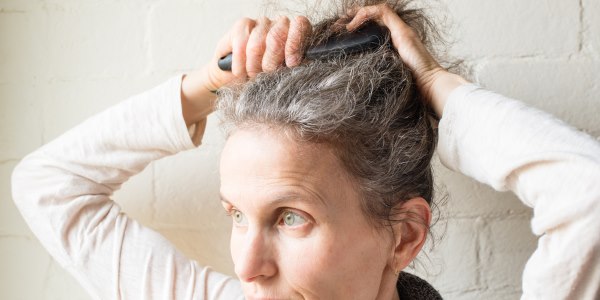 capelli invecchiano trattamenti anti age