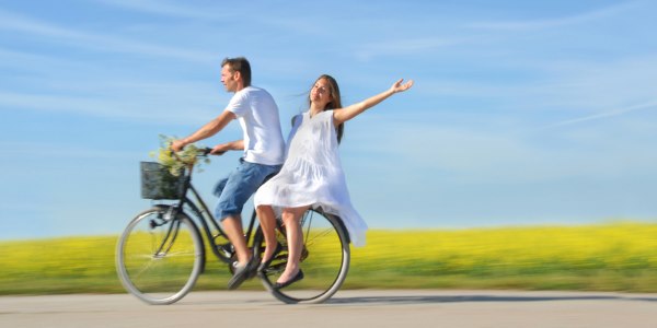 addio pillole medici prescrivono passeggiate bicicletta
